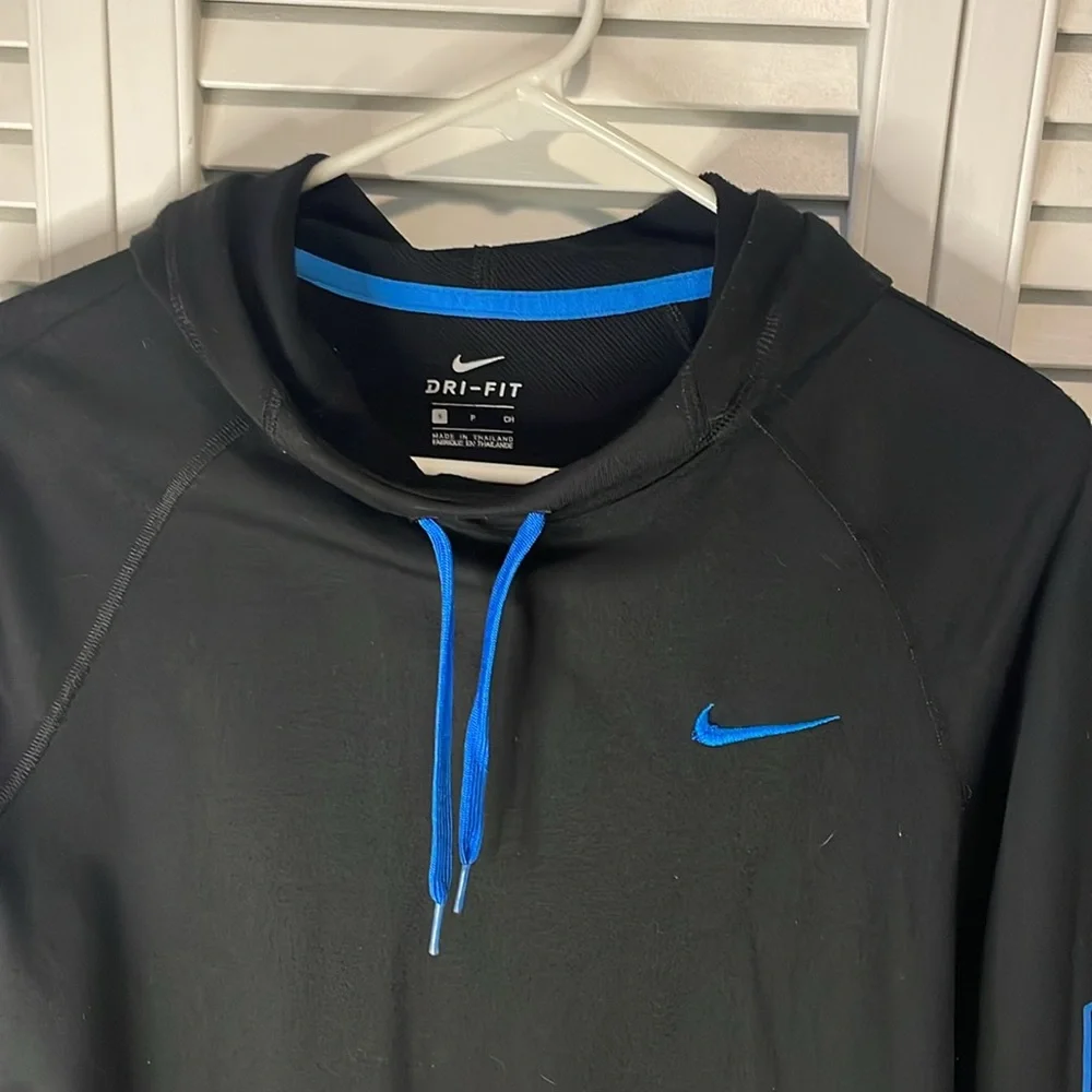 Nike Dri-Fit Sweatshirt - Picture 2 of 5